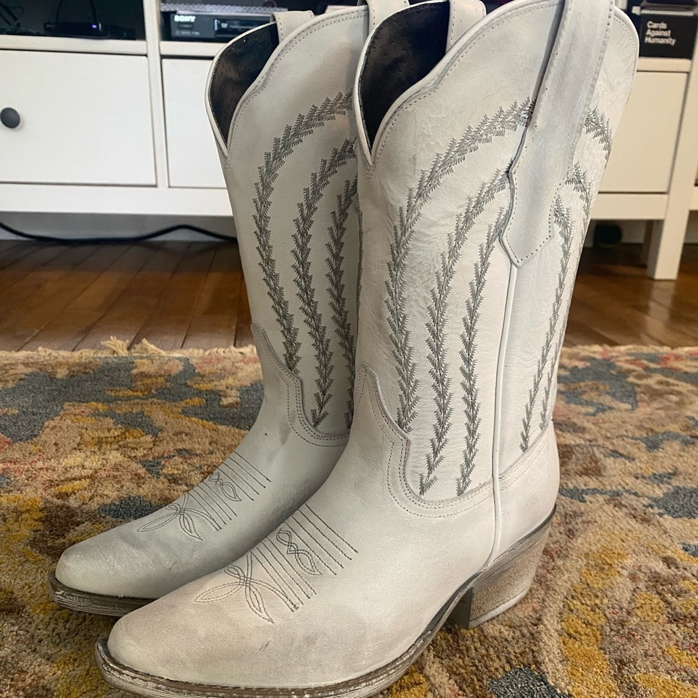 White Cowgirl Boots